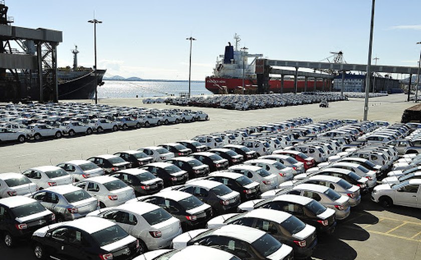 Exportações da Alemanha sobem 0,8% em outubro ante setembro; previsão +1,4%