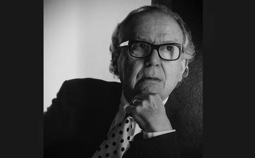 Amigos e familiares se despedem de Washington Olivetto em São Paulo