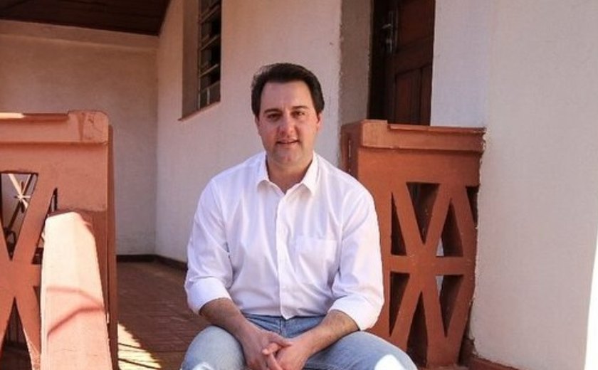 Oposição a Ratinho Júnior vai ao STF contra projeto que privatiza gestão de escolas no Paraná