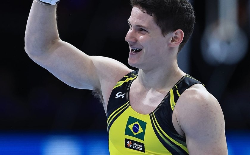 Diogo Soares confira vaga na final da ginástica artística em Paris-2024