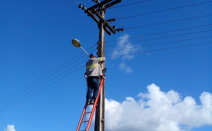 Prefeitura de Branquinha realiza manutenção da iluminação pública