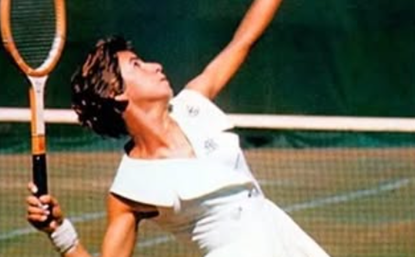 Após igualar feito de Maria Esther Bueno, Stefani é vice em duplas mistas em Wimbledon