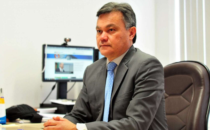 PCC não teria se infiltrado assim sem ajuda do poder público, diz promotor do caso das empresas de ônibus