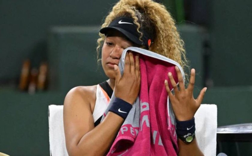 Osaka chora após ofensa de torcedora e perde para Kudermetova em Indian Wells