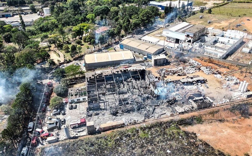 Metalúrgia destruída por explosão não estava em situação regular