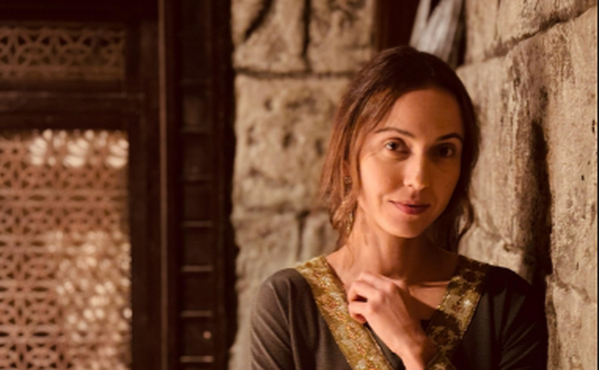 Do humor nas redes ao drama nas telas, Julia Mendes vive dilema entre fé e maternidade em ‘Paulo, O Apóstolo’, na Record
