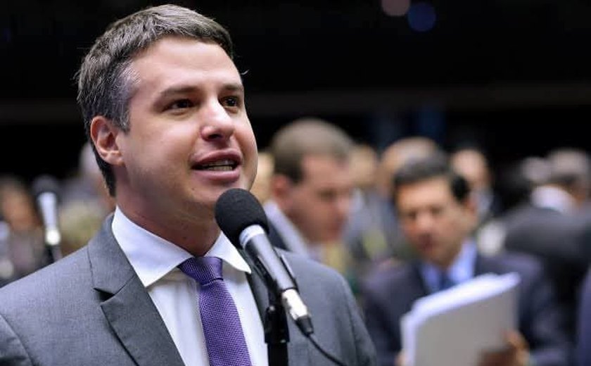 Saiba qual foi a causa da morte de Arthur Virgílio Bisneto, ex-deputado morto nesta terça-feira