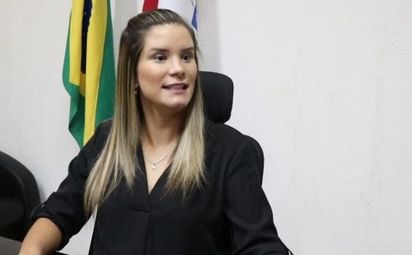 Prefeita Ceci Rocha registra Boletim de Ocorrência após receber ameaça pelo WhatsApp