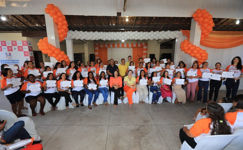 Profissionais e usuários do SUAS em Lagoa da Canoa concluem cursos de qualificação profissional