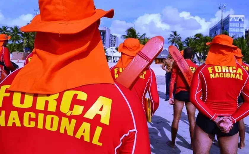 Número de crianças perdidas em praias de AL faz bombeiros reforçarem ações