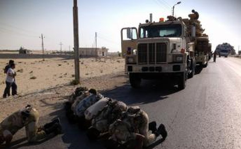 Ataque com bomba mata 11 policiais egípcios na Península do Sinai