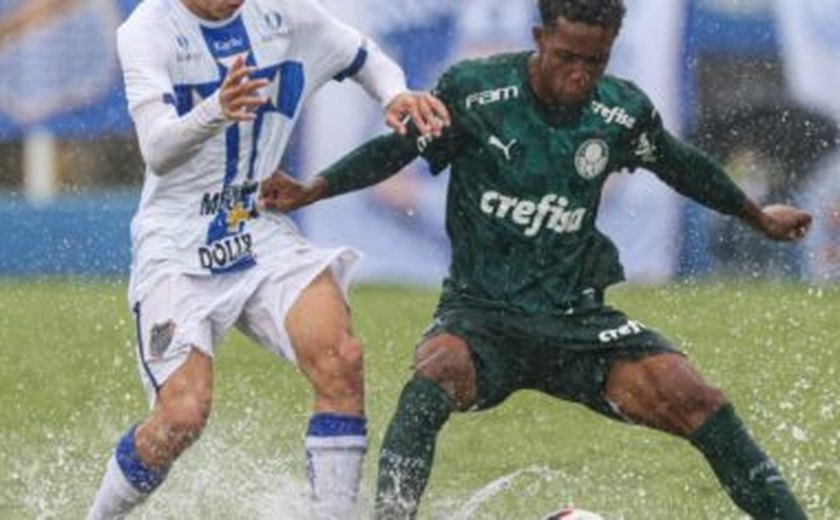 Com desfalques, Palmeiras só empata, mas avança na Copinha na liderança do grupo