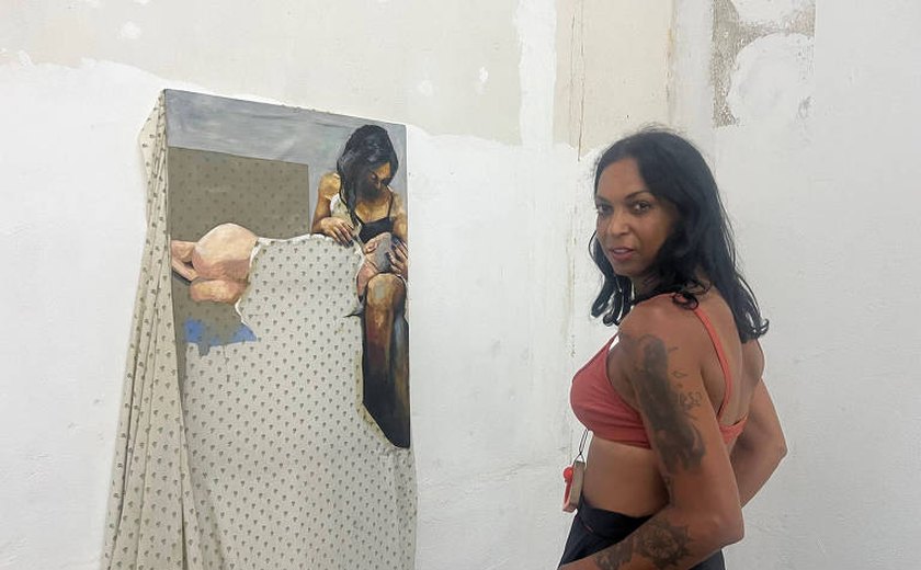 Lia D Castro parte de atividade como trabalhadora do sexo para criar obras que pretendem traçar perfil dos clientes