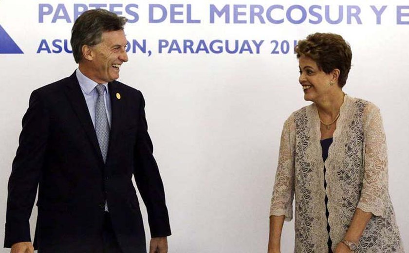 Crises gêmeas fazem &#8216;risco país&#8217; do Brasil passar o da Argentina