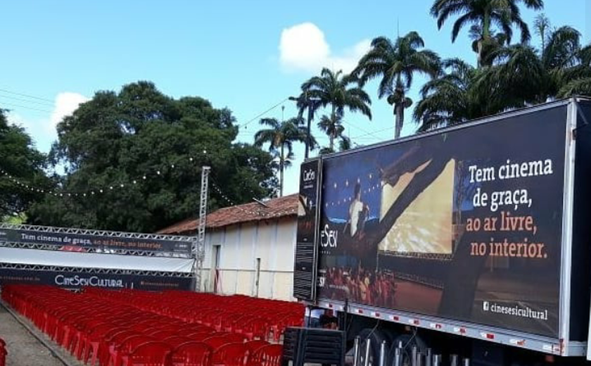 Cinema de graça, ao ar livre, começa nesta sexta (16), em Palmeira