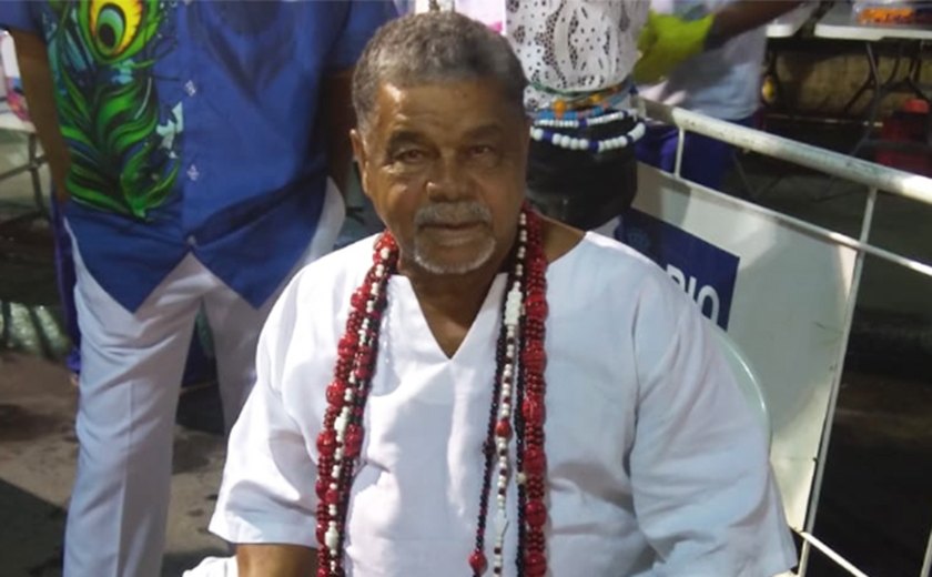 Morre o diretor de carnaval Laíla, vítima de covid-19