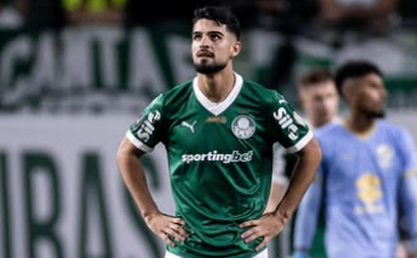 Flaco López celebra crescimento do Palmeiras no ano e 'dor de cabeça' boa para Abel Ferreira