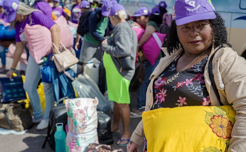 Marcha das Margaridas ocupa ruas de Brasília