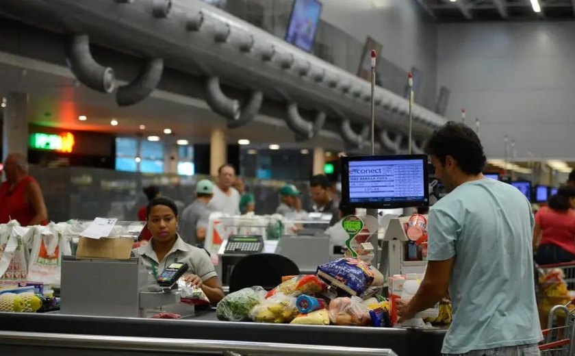 IPCA de julho tem maior deflação desde o início da série histórica, afirma IBGE