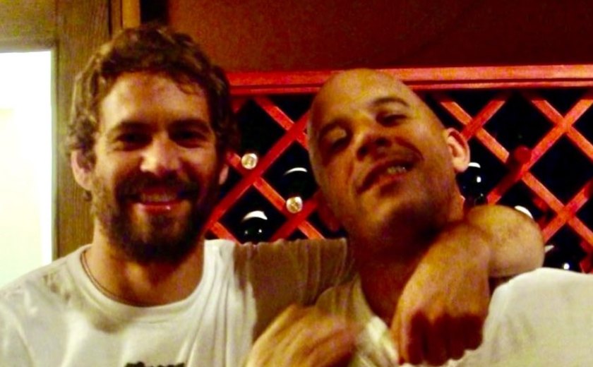 Vin Diesel lamenta morte de Paul Walker no dia em que ator faria aniversário: 'Estamos lutando'