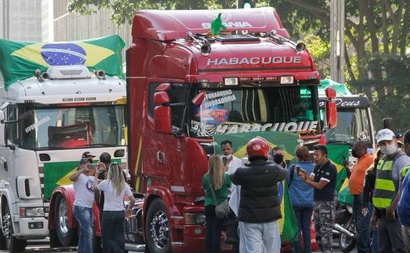 Caminhoneiros: movimento em SP é pontual e descentralizado, dizem representantes