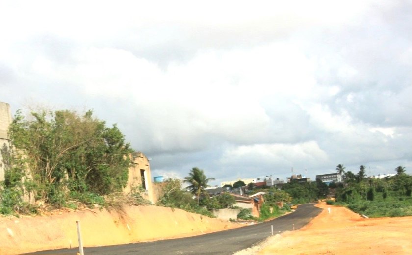 Obras de urbanização avançam e Arapiraca receberá avenida com 9,5 metros de largura