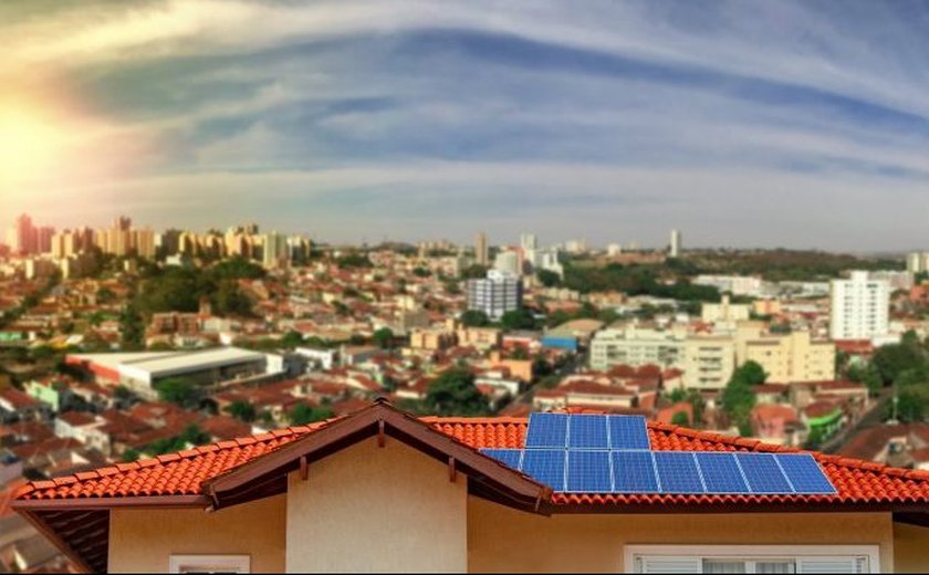 Comissão debate como a injeção de energia autogerada na rede impacta o sistema elétrico
