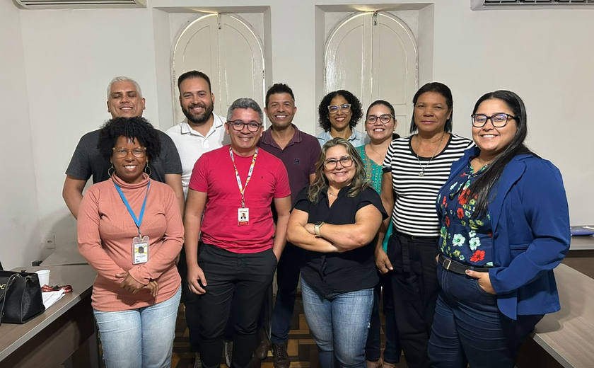 Curso de Inglês e Plano de Turismo são destaques em reunião do COMTUR Penedo