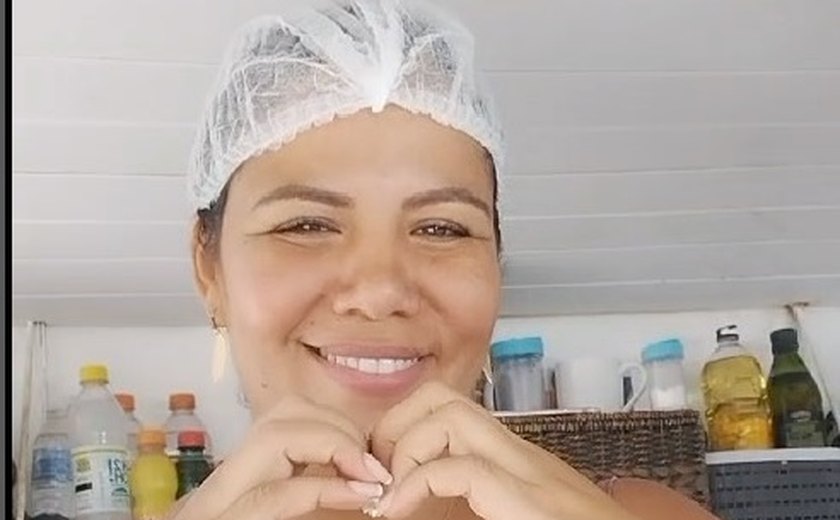 'BBB 24': Mulher de Davi começa a vender X-Calabreso em barraca de lanches