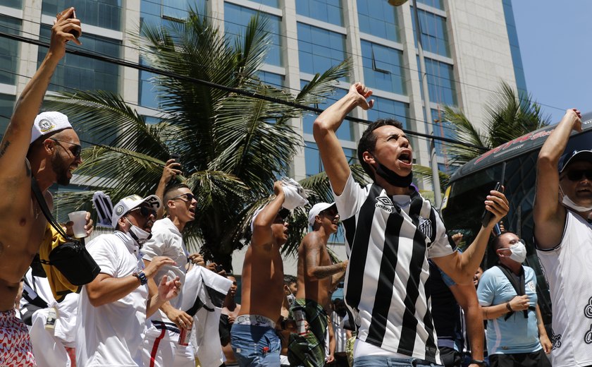 Briga entre torcidas de Santos e Botafogo interdita Via Dutra antes de jogo do Brasileirão