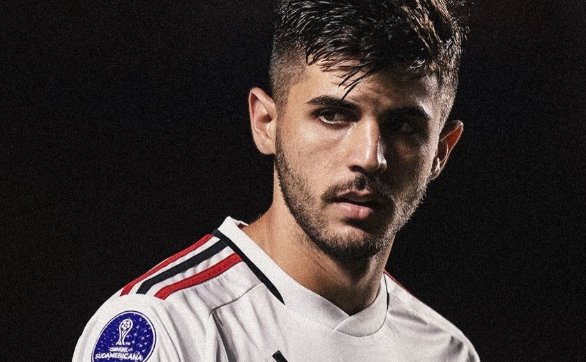 Beraldo sofre lesão no ligamento do tornozelo e pode desfalcar São Paulo por até dois meses