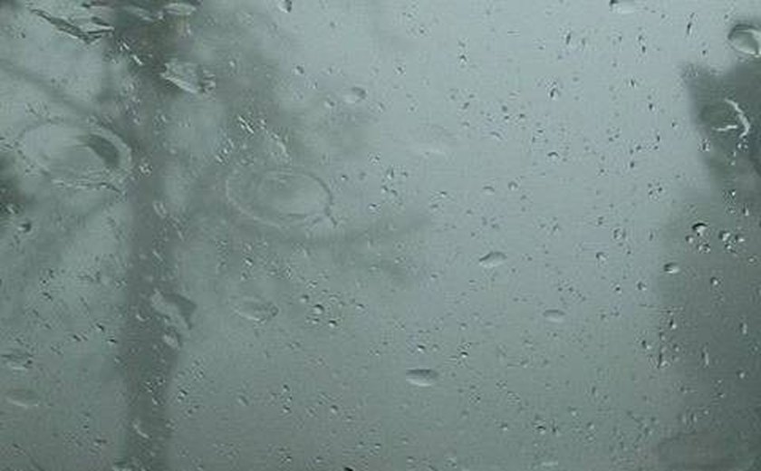 Temporais colocam Salvador em alerta máximo