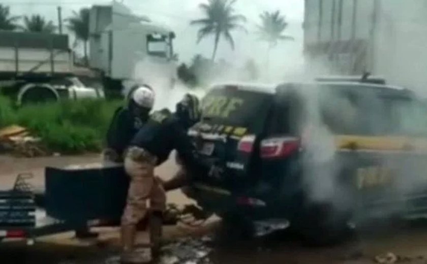Começa julgamento de ex-policiais que asfixiaram homem em camburão