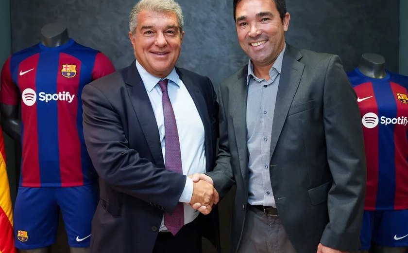 Deco assume diretoria esportiva do Barcelona com missão de terminar montagem de elenco