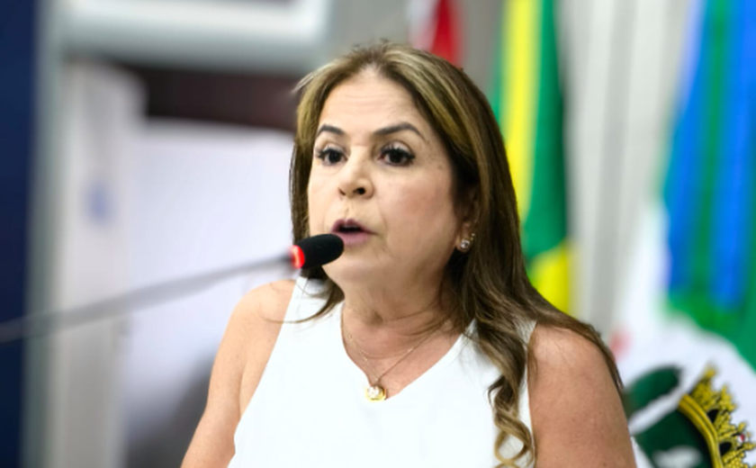Vereadora Silvania Barbosa cobra cumprimento de Lei que regulamenta veículos de sete lugares a realizarem transporte escolar