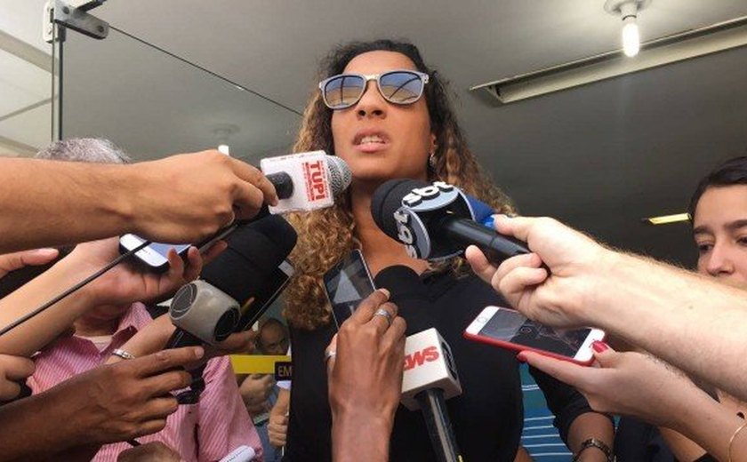 ‘Respeitem a nossa dor’, pede irmã de Marielle Franco em rede social