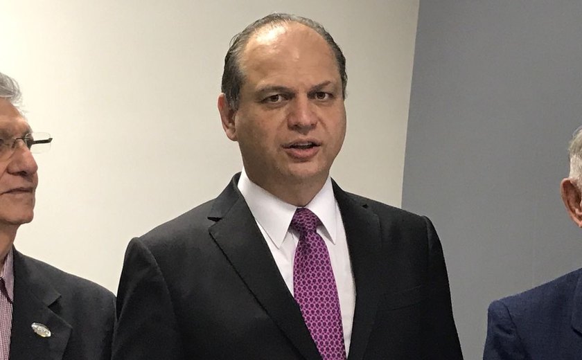 Ministro da Saúde anuncia investimento de R$ 13 milhões para Alagoas
