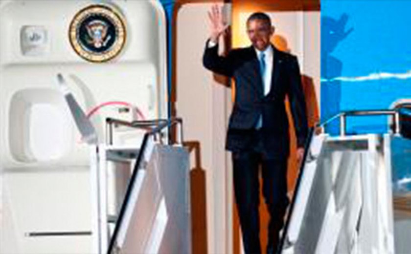 Obama chega ao Quênia, terra natal de seu pai