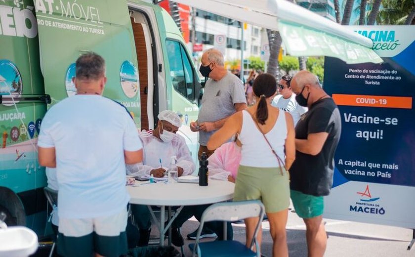 Maceió se aproxima de 2 milhões de vacinas aplicadas, maior parte entre adultos e adolescentes