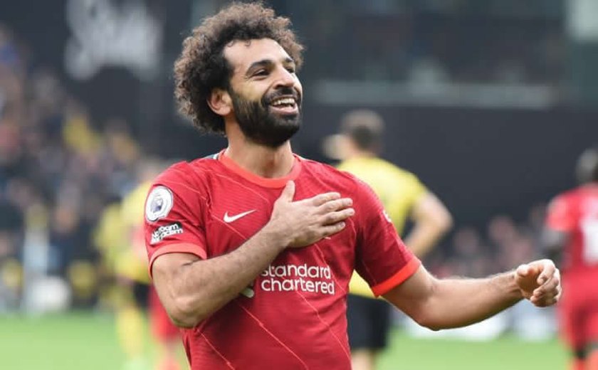 Companheiros Salah e Mané se enfrentarão pelas Eliminatórias e só um vai à Copa