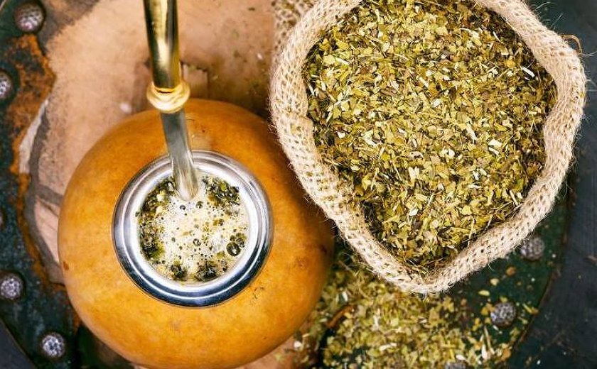 No nordeste da Argentina, mais que uma bebida tradicional, a erva-mate é um modo de vida
