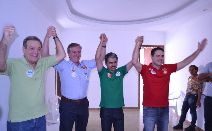 Professor Edvaldo inaugura comitê de campanha em Delmiro Gouveia e reúne lideranças