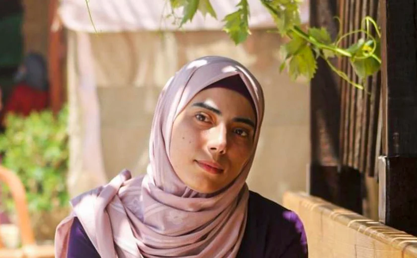 Escritora palestina de 32 anos é morta durante bombardeio em Gaza