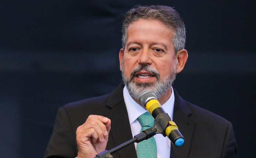 Arthur Lira adota cautela sobre apoio do PP nas eleições de 2026: Lula ou Bolsonaro?
