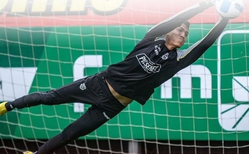 Goleiro do 20 anos morre após sofrer queda quando estava de folga