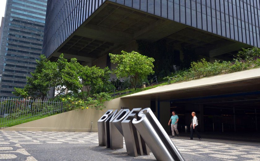 Clima: cálculo de riscos desafia política fiscal, diz diretor do BNDES