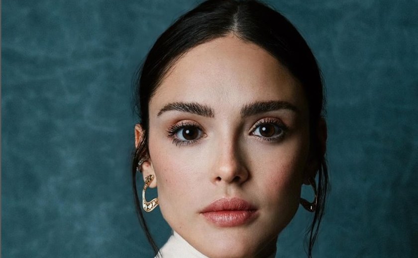 Após temporada na Itália, Isabelle Drummond mostra cantinho de casa no Brasil: 'Bons sonhos'