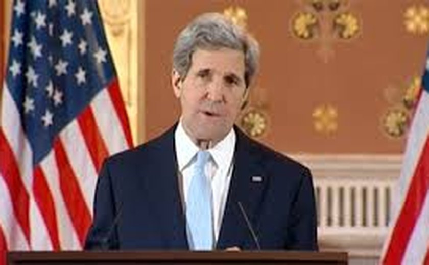 Kerry diz na Suíça que Assad tem de deixar o poder