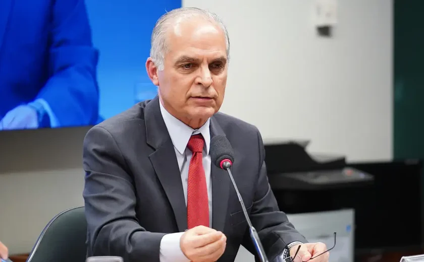 Agenda regulatória vai crescer, mas ANP não tem condições de atender, diz Saboia