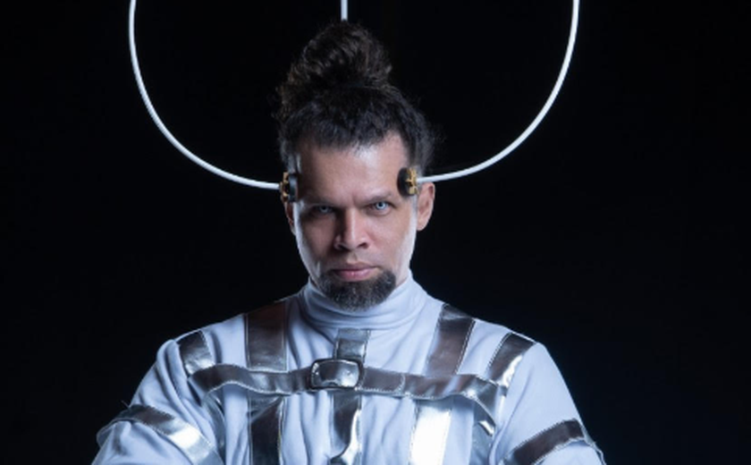 Danni Guerra lança “Bateria Infinita”, single é uma poderosa sátira sobre dependência da vida digital